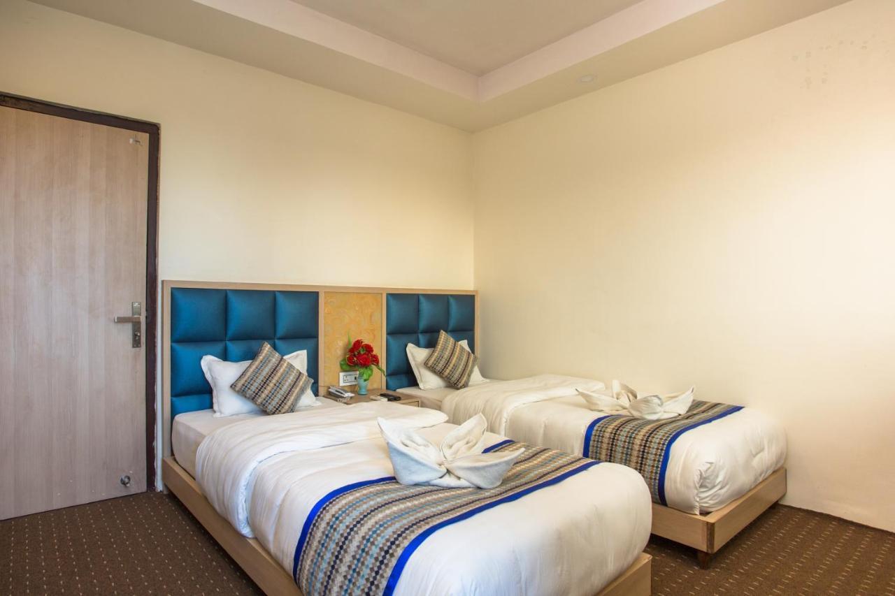 Siddhartha Hotel, Tikapur Экстерьер фото