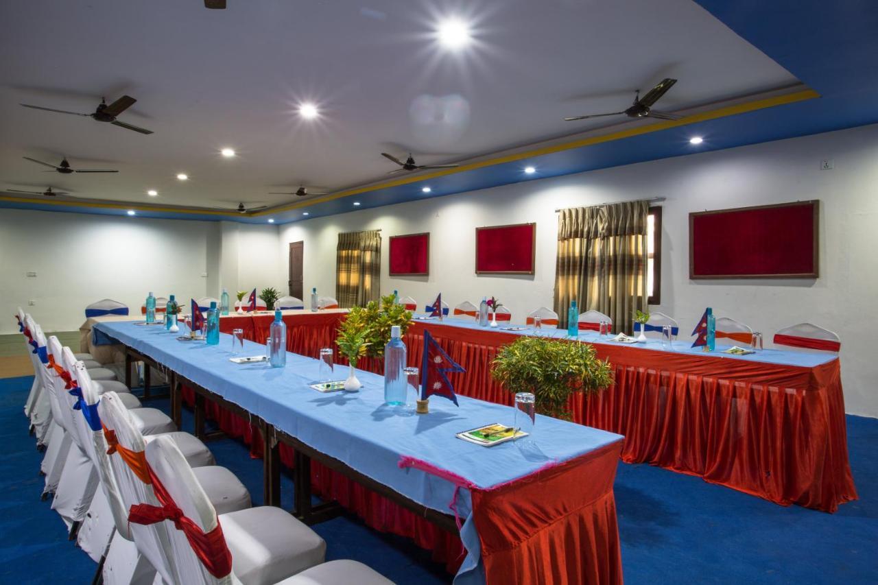 Siddhartha Hotel, Tikapur Экстерьер фото